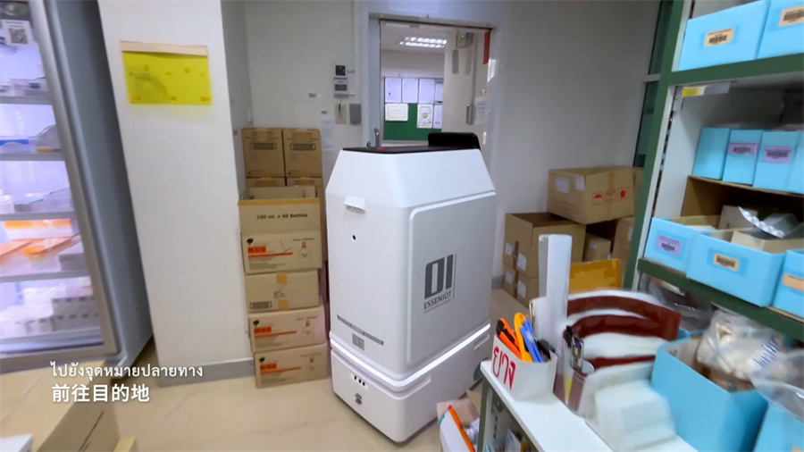 Hospital Logistics Robots-2