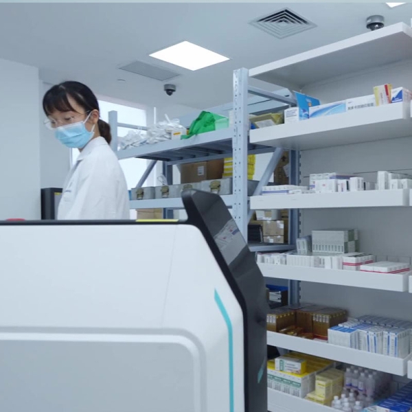 medical robots-1.jpg