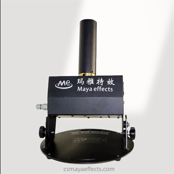 Add Excitement to Your Nightclub Event with a CO2 Cannon Show