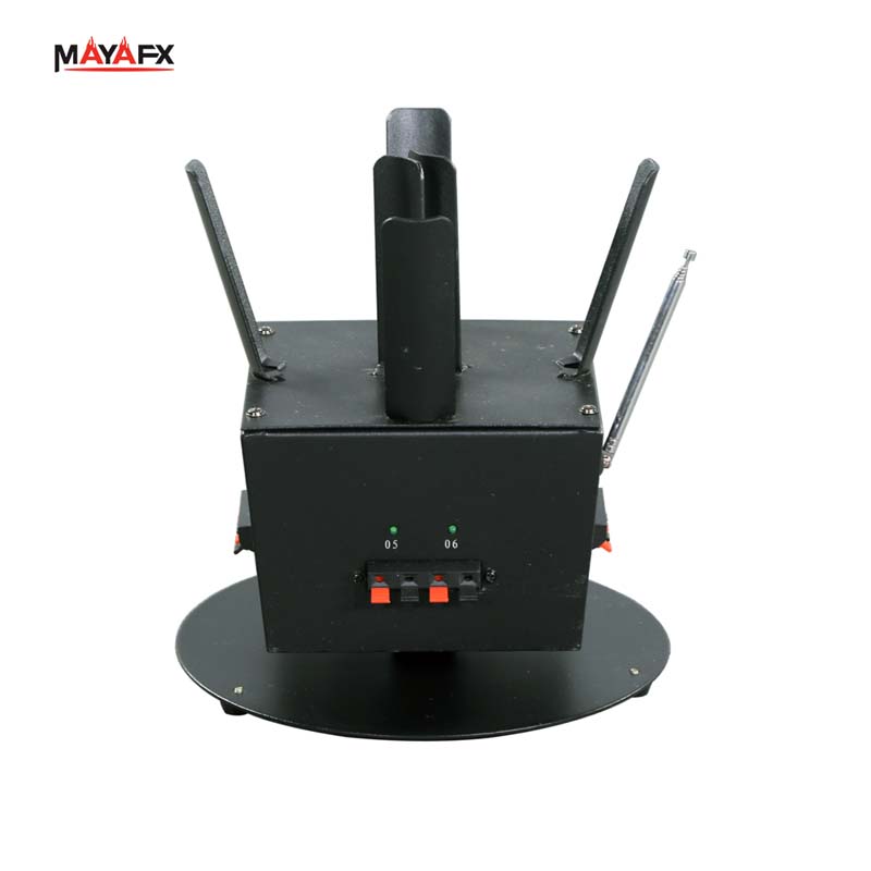 وحدة ألعاب نارية دوارة مزودة بجهاز تحكم عن بعد لحفلات الزفاف