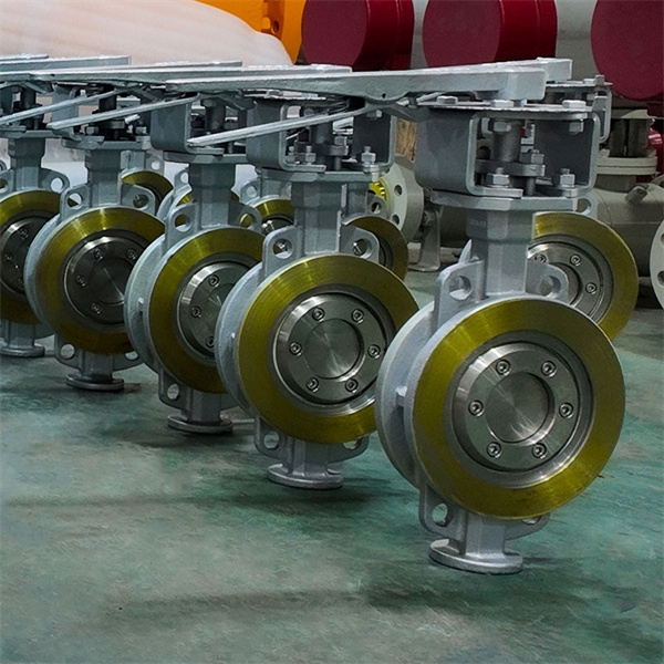 Lever-operated butterfly valves are suitable for a wide range of industries and applications.