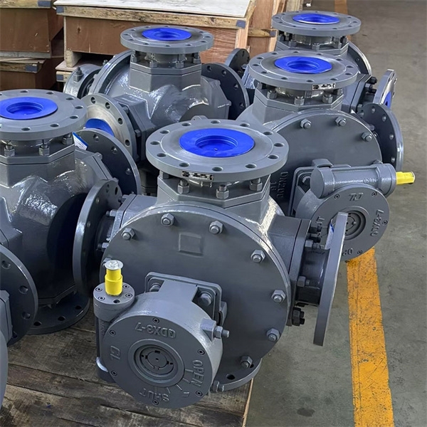 Key features to look for when selecting a four-way ball valve for your specific needs.