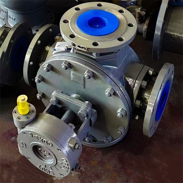 Comparing the benefits of a four-way ball valve to other types of valves for fluid control.
