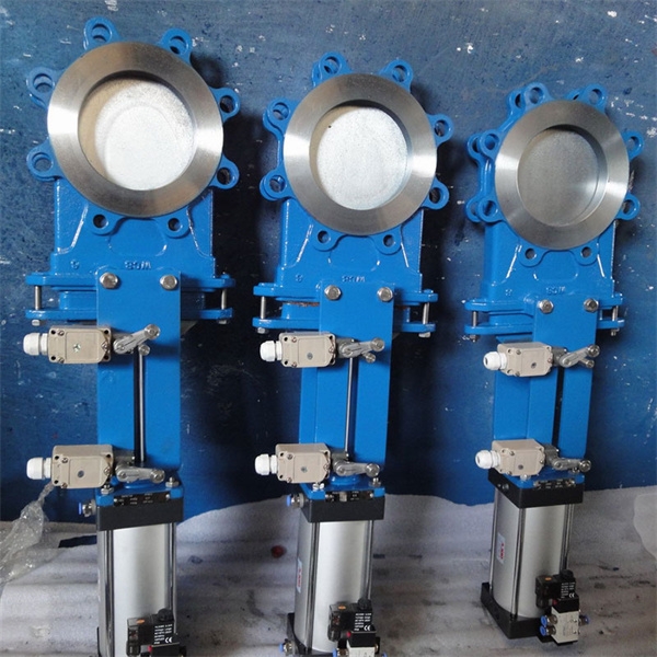 The Benefits of Using Pneumatic Knife Gate Valves