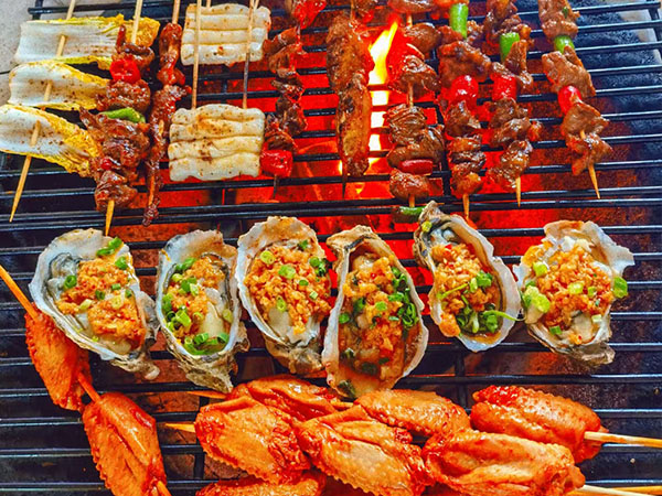 Management Team Celebrates Labor Day with Nature Retreat and Lakeside BBQ