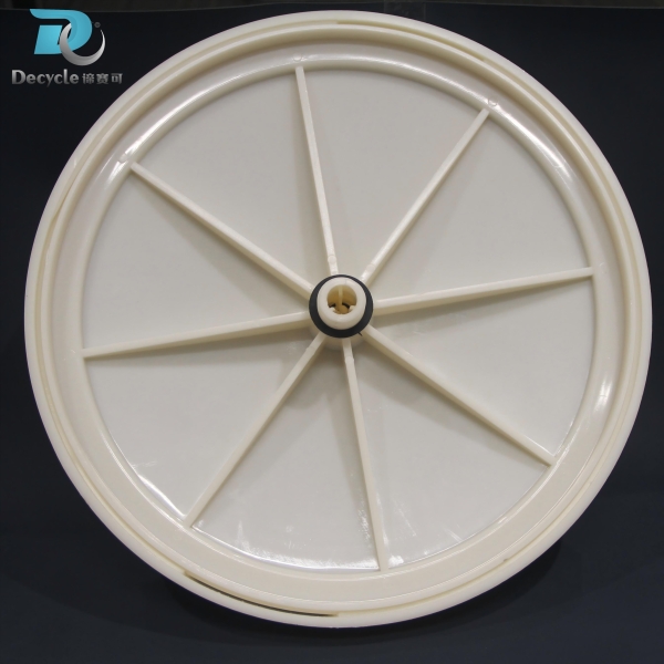 How Fine Bubble Diffusers Improve Water Quality in Fish Farming