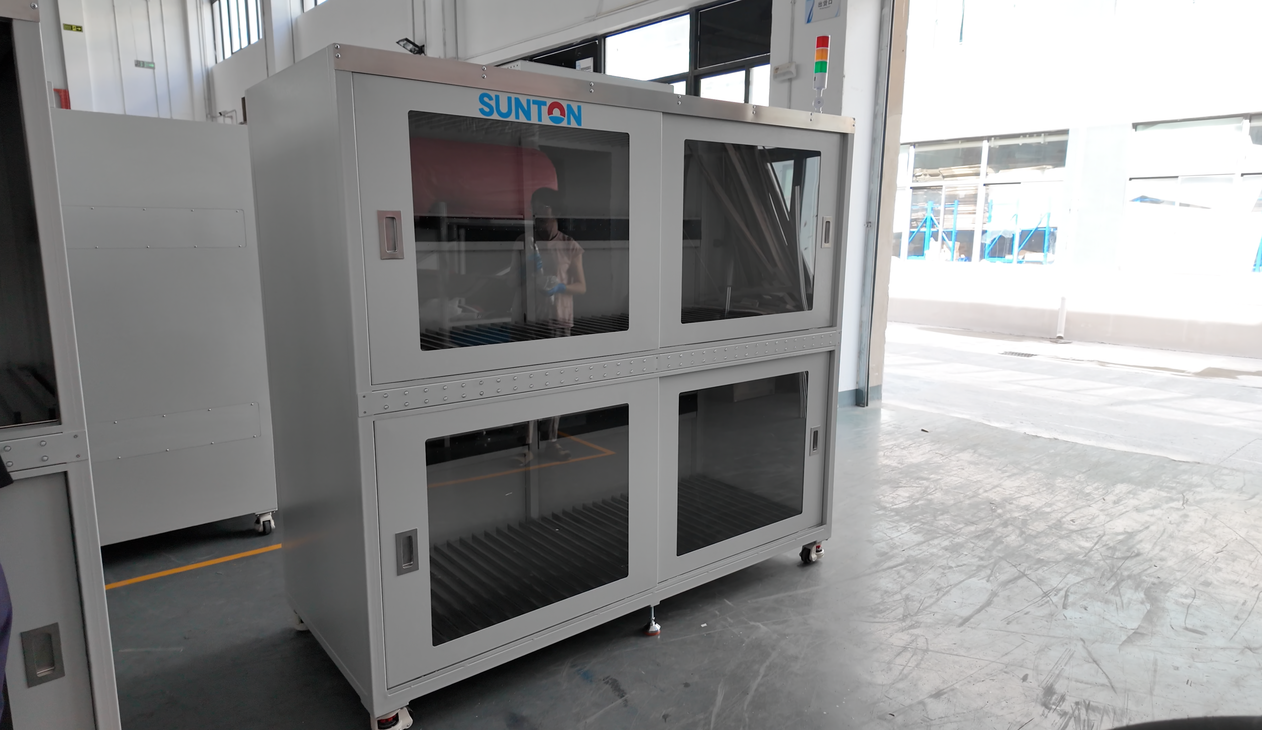 dry cabinet for electronic components
