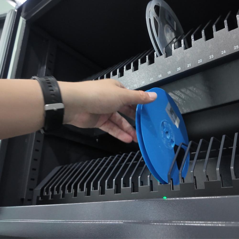 what are the key benefits of a smart dry cabinet for msd protection