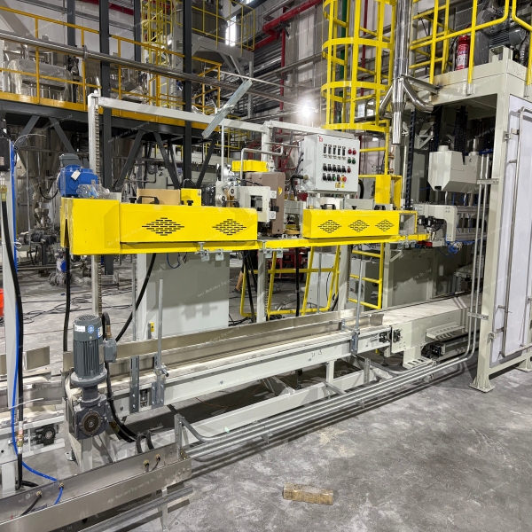 How Automatic Sealing Machines Enhance Efficiency in Production Lines?