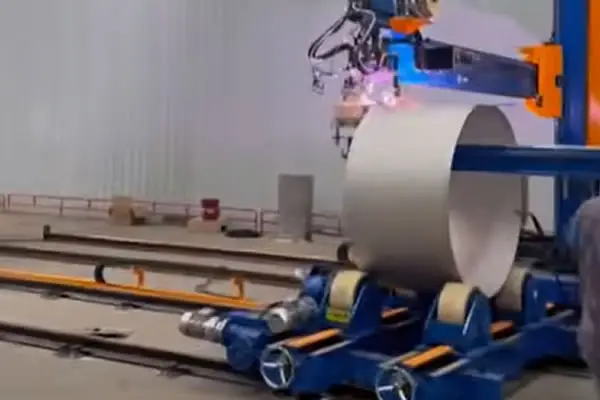 Extended walking type column and boom welding manipulator welder machine