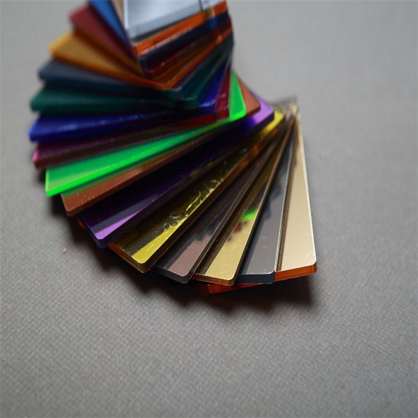 Safety Top Features Of Colored Plexiglass Panels
