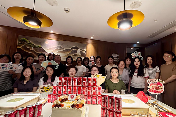 Jumei Celebrates 10-Year Employee Anniversary with Heartfelt Appreciation Dinner
