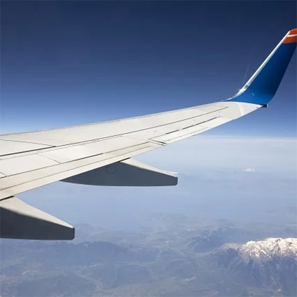 A guide to aeroplane wing components for aviation enthusiasts