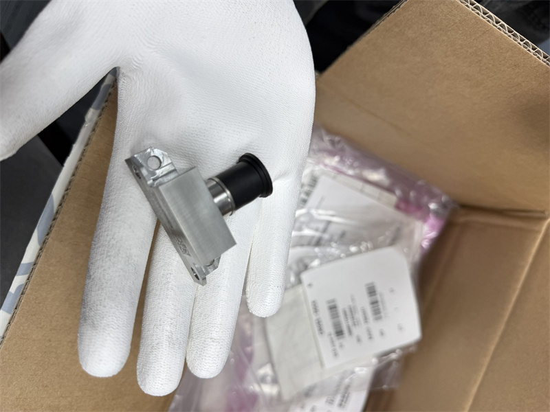 SENSOR - PROXIMITY SWITCH