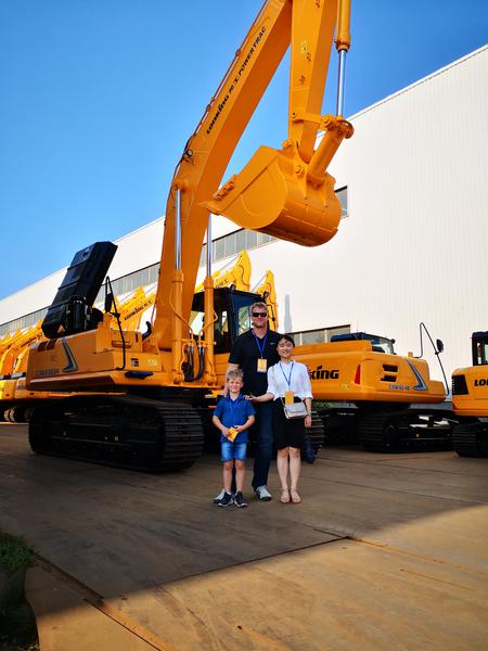 حفارة حفر هيدروليكية