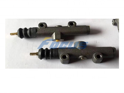 ZOOMLION Truck Crane Spare Parts QY20V QY25V532 QY30V532 Clutch Master Pump 1139800591 / 1010200009