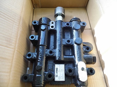 XCMG Loader Parts Gearbox control valve 250200147 ZL40.6.18A