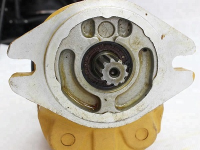 WA75 bull dozer gear pump 705-73-29010