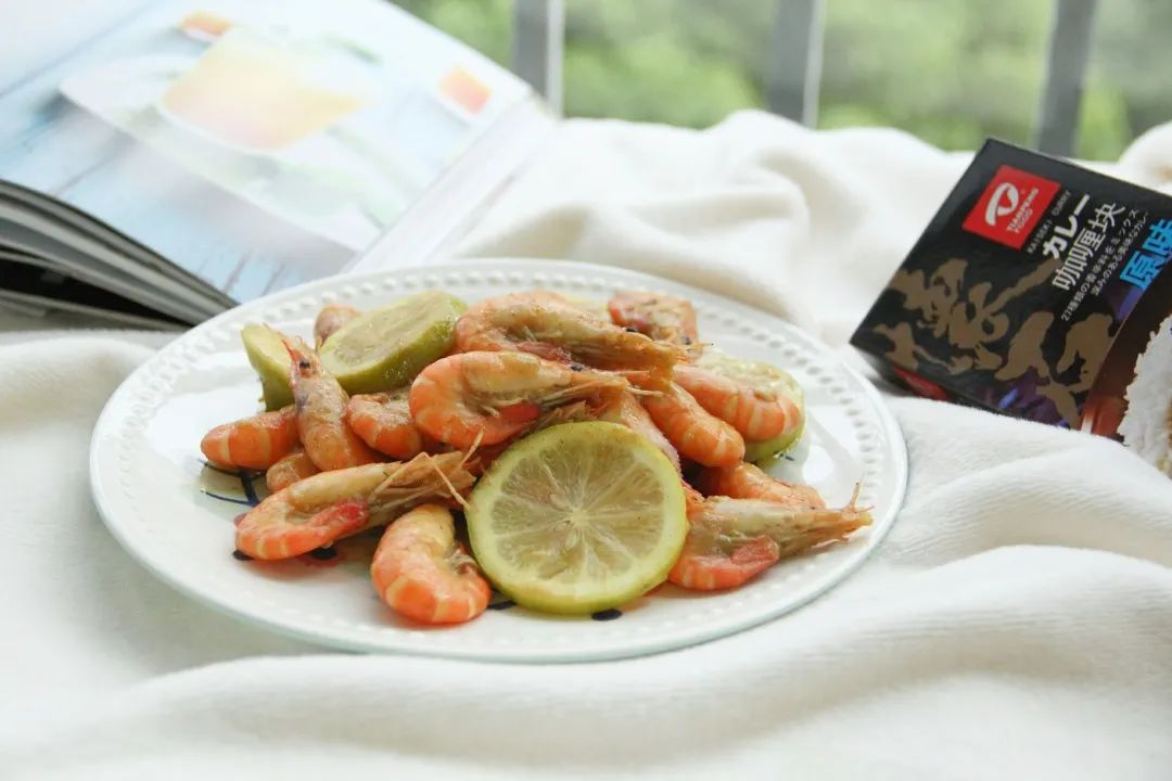Карри с лимонными креветками