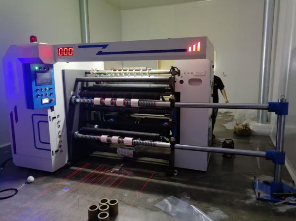 Filastik Polyvinyl Fim ɗin Slitter Rewinder Mai Sake Amfani da Jakunkuna na Ziplock