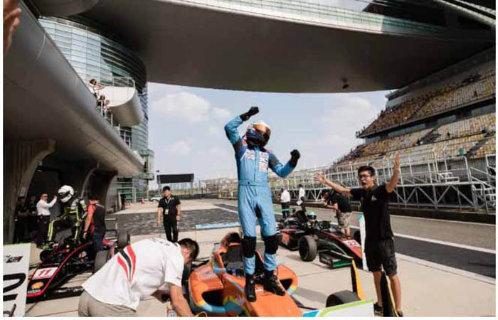 협동! YATO 공식 지정 2019 F4 상하이