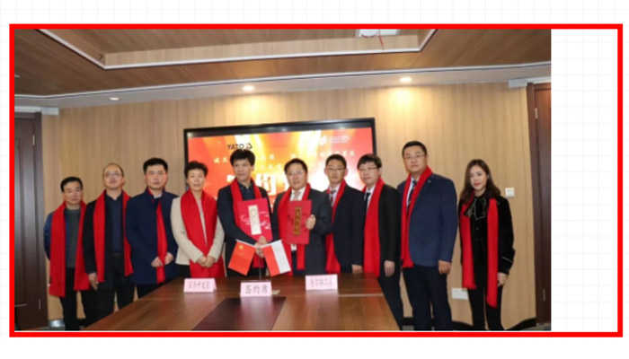 새로운 플랫폼 구축, Cast 수백년 브랜드