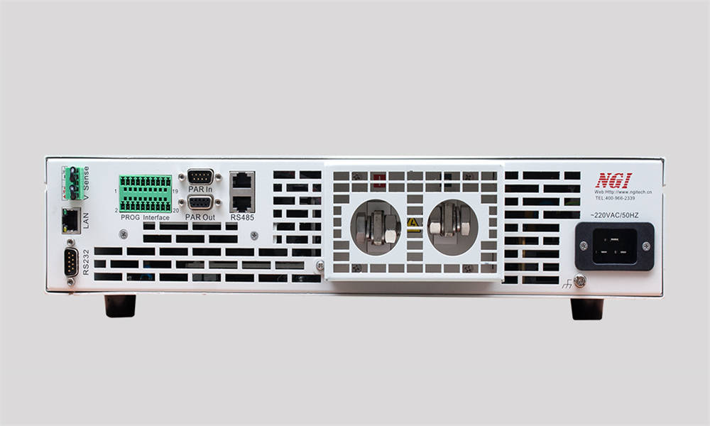 Panneau arrière du N3600