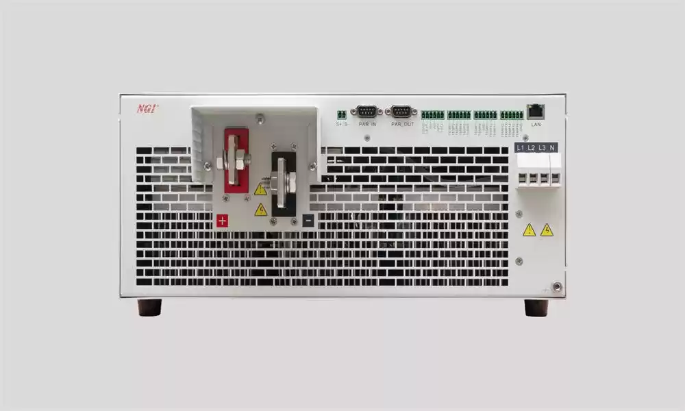 N5831 rear panel