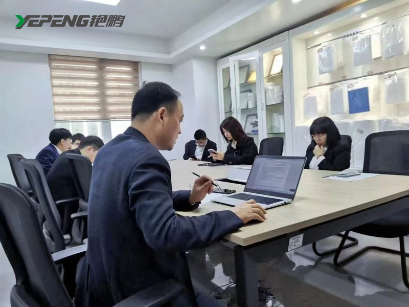 Zhejiang Yanpeng Nonwoven Machinery Co., Ltd جي ٽيم ٽريننگ