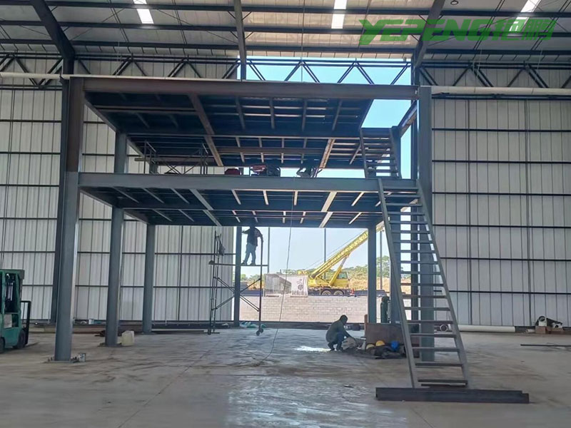 Процесс установки оборудования для производства нетканых материалов YP-SS