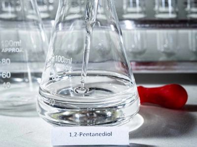 What are the uses of Pentylene Glycol Moisturizer?