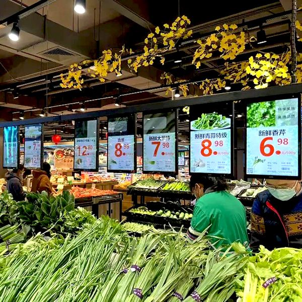 Stay Ahead of the Competition with Modern Digital Signage LCD LED Systems