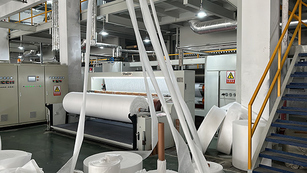 The Production Process of Non Woven Spunbond Fabric
