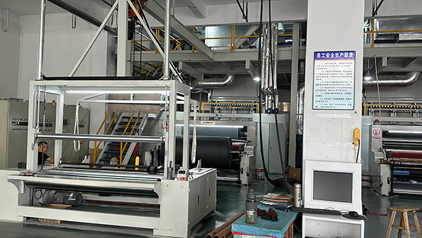How Meltblown Non-Woven Fabric Machines are Revolutionizing the Industry