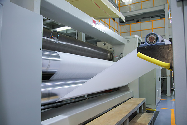 Benefits of Using a Non Woven Cloth Making Machine