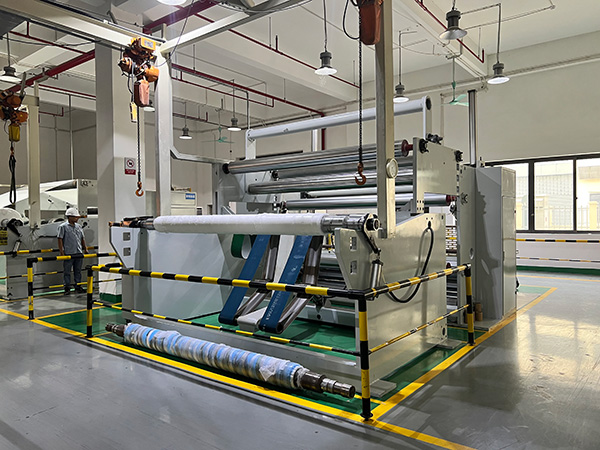 The Process of Creating Non Woven Fabrics with Specialized Equipmen