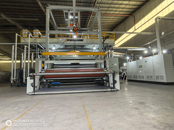 The Benefits of Using a Polypropylene Non Woven Fabric Manufacturing Machine