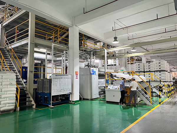 Applications and Industries Served by Nonwoven Fabric Roll Making Machine