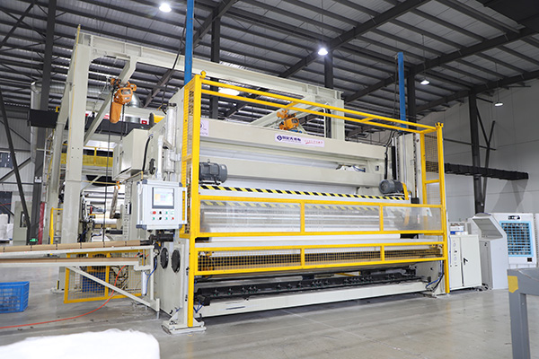 Features and benefits of using a PP nonwoven fabric making machine