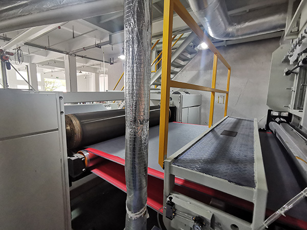 Creating High-Quality Nonwoven Fabrics with SMMS PP Machine