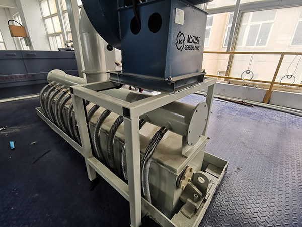 Seamless production with automatic edge machinery