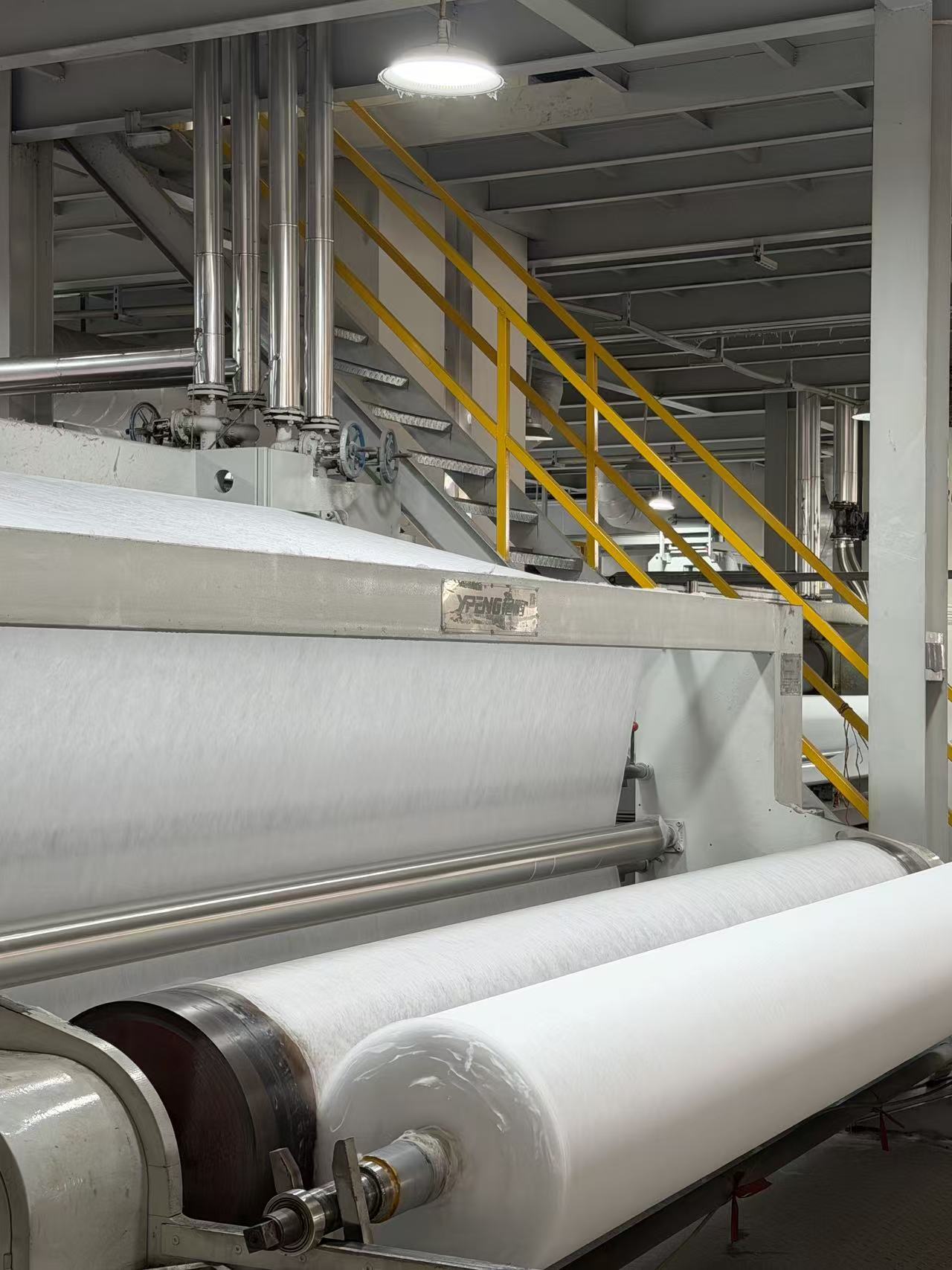 difference between woven and non woven geotextile fabric