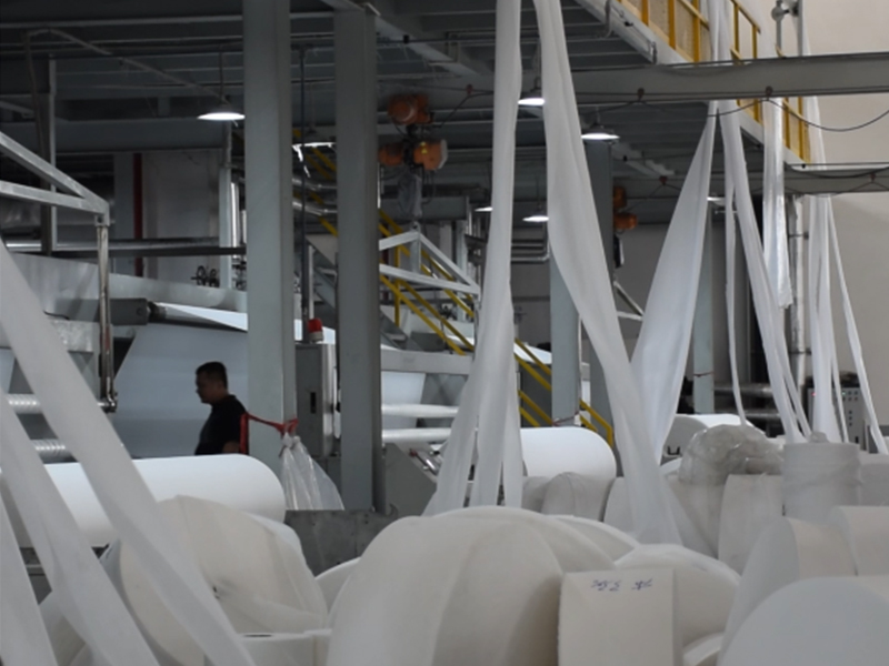 difference between woven and non woven geotextile fabric
