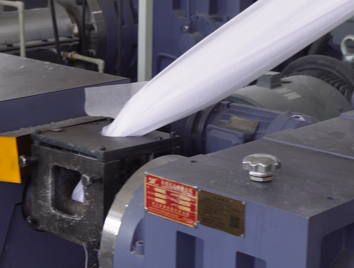 Sarudzo dzekugadzirisa uye Kuchinjika kwedhizaini muPP Spunbond Nonwoven Fabric