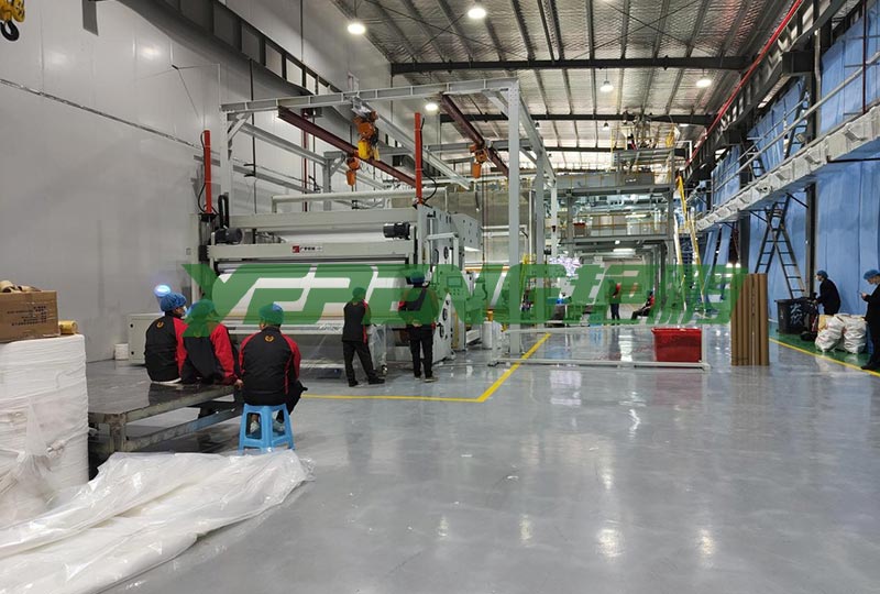 Mesin non-woven kecepatan tinggi Yanpeng 3.2 ssxs resmi mulai beroperasi.
