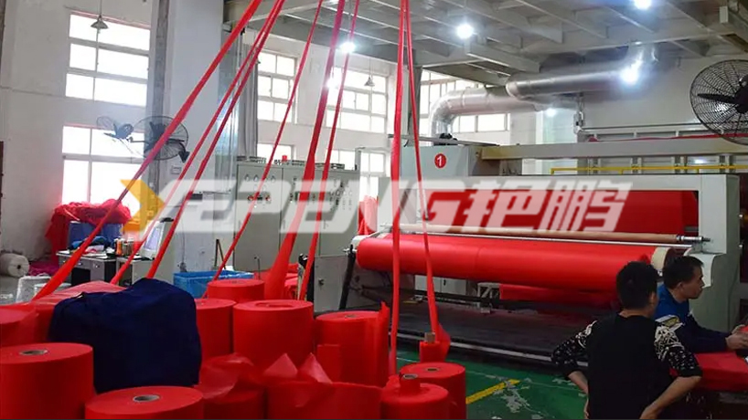 Jauno tirgu izaugsme veicina pieprasījumu pēc neausto audumu ražošanas līnijām