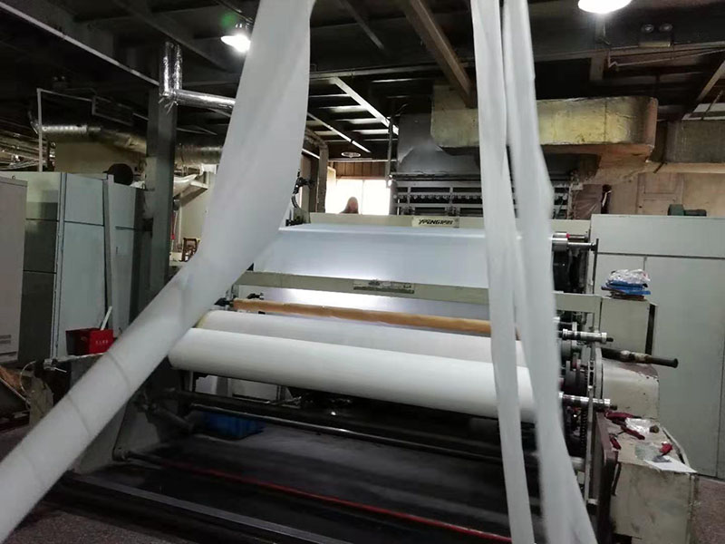 Линия по производству нетканого материала Single S для изготовления сумок