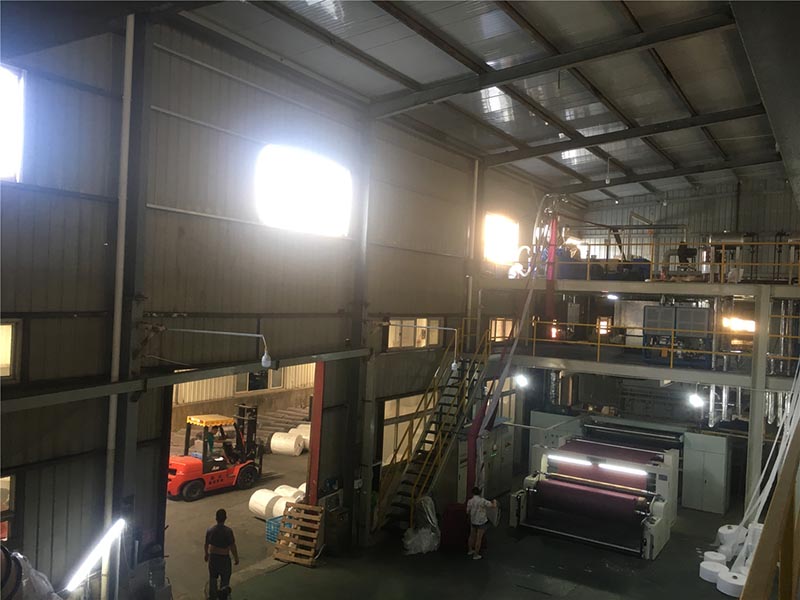 high-capacity-single-beam-nonwoven-fabric-production-line