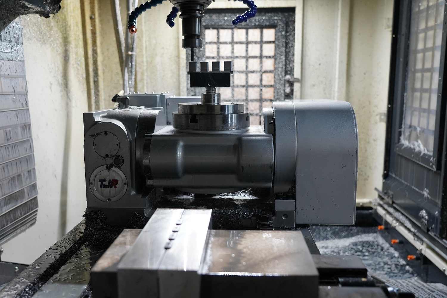 Jiesheng Hardware Expands CNC Machining Center, Production Facilities