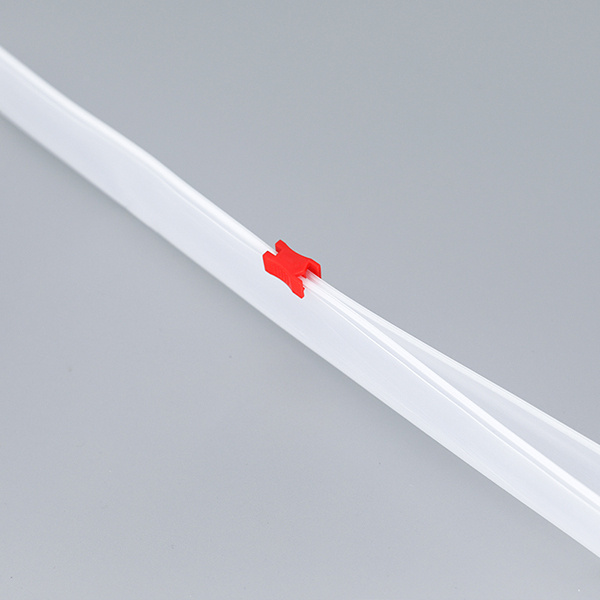 10 plastic zipper1